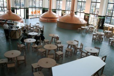 xlhoas architectes architects design bambi collection wiels art center table chair 2x367.jpg.pagespeed.ic.BVarOEwJHK