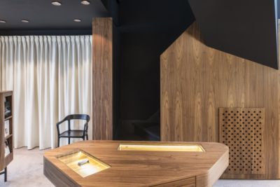 lhoas architectes architects bijouterie dewitte rue eglise credits charlotte delval 18x366