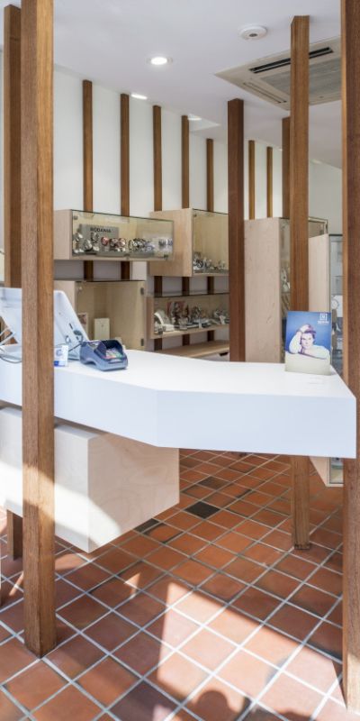 xlhoas architectes architects bijouterie dewitte generation marche aux herbes 10x821.jpg.pagespeed.ic.1vbR  kxQS