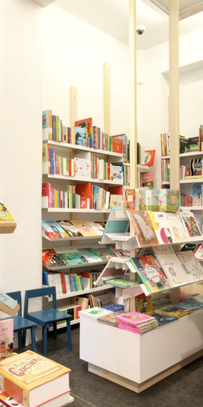 lhoas architectes architects candide librairie library maxime delvaux 9x822