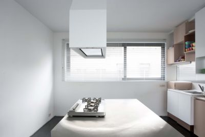 lhoas architectes architects carole christophe kitchen credits maxime delvaux  2x758