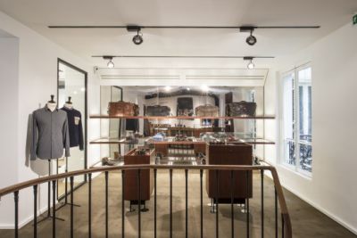 lhoas architectes architects retail heschung vieux colombier paris credits charlotte delval 12x366