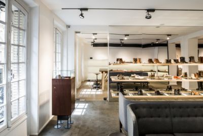 lhoas architectes architects retail heschung vieux colombier paris credits charlotte delval 9x366