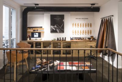 xlhoas architectes architects retail heschung vieux colombier paris credits charlotte delval 7x366.jpg.pagespeed.ic.SbmUsYQQ1G