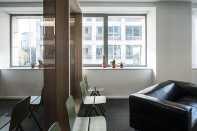 xlhoas architects point culture bruxelles photograph charlotte delval 1x366.jpg.pagespeed.ic.kSixURHhZq